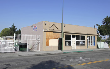 MacArthur Apartments in Oakland, CA - Building Photo - Building Photo