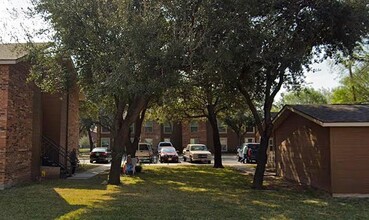 513 W Frontage Rd in Donna, TX - Building Photo - Building Photo