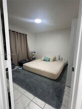 2200 NW 78th Ave in Pembroke Pines, FL - Building Photo - Building Photo