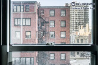 1400 N Lake Shore Dr in Chicago, IL - Building Photo - Building Photo