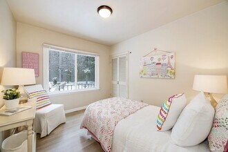 350 NE 76th St in Seattle, WA - Building Photo - Building Photo