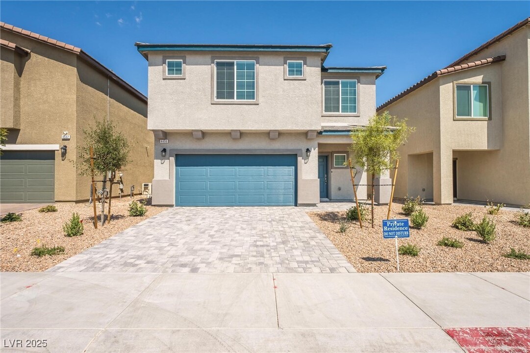 4496 Mahogany Hls Ave in Las Vegas, NV - Building Photo