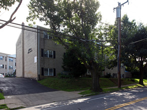 Hillside Apartments in Philadelphia, PA - Building Photo - Building Photo