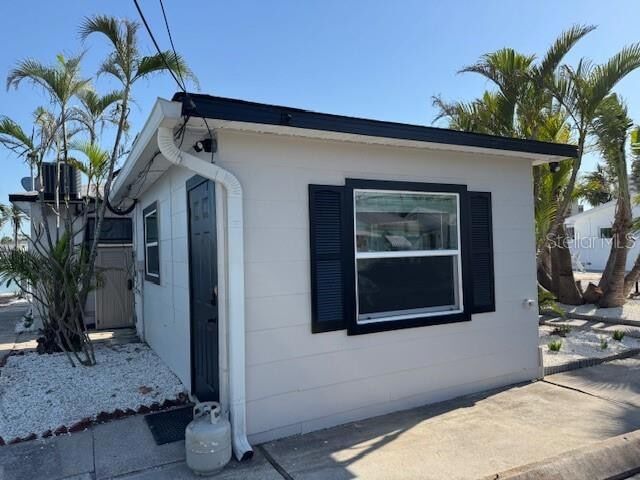 231 E Madeira Ave in Madeira Beach, FL - Building Photo - Building Photo
