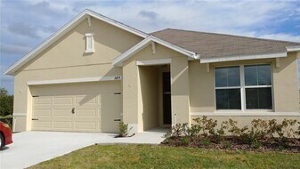 3499 N Vonnegut Point in Beverly Hills, FL - Building Photo