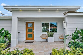 310 Edmor Rd in West Palm Beach, FL - Building Photo - Building Photo