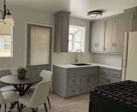 1918 N Ontario St, Unit 520C in Burbank, CA - Building Photo - Building Photo