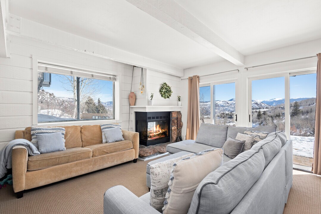 55 Upper Woodbridge Rd in Snowmass Village, CO - Building Photo