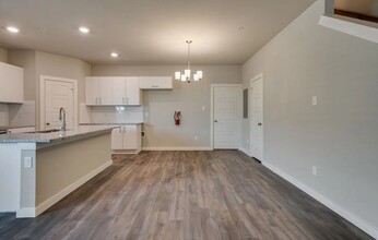 641 Harvest Moon Dr in Venus, TX - Building Photo - Interior Photo