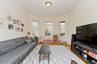 3841 N Bernard St in Chicago, IL - Building Photo - Building Photo