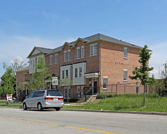 Braeburn Lane in Toronto, ON - Building Photo - Building Photo