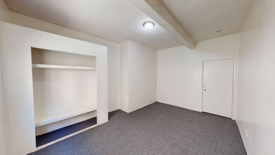 Beautiful Dormitory Style Housing Available in Los Angeles, CA - Foto de edificio - Interior Photo