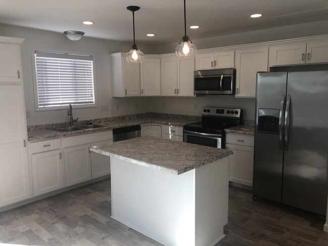 5884 36th St S in Fargo, ND - Building Photo - Building Photo