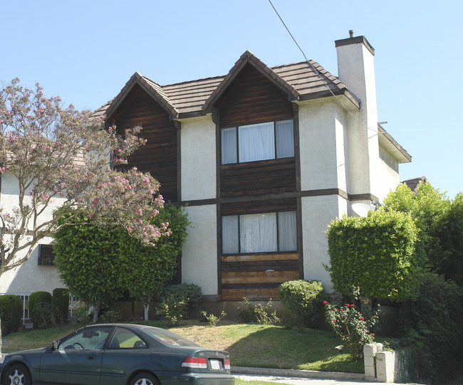 828 N 2nd St in Alhambra, CA - Foto de edificio - Building Photo