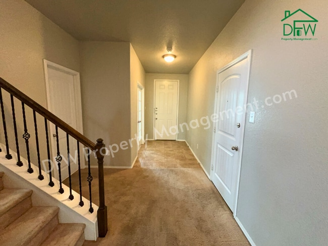 8217 Spruce Meadows Dr in Fort Worth, TX - Building Photo - Building Photo