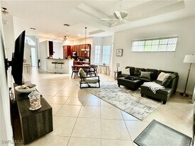1151 Imperial Dr in Naples, FL - Building Photo