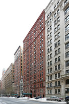 334 W 86th St in New York, NY - Building Photo