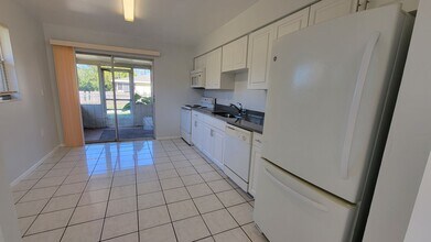 6947 Brentford Rd in Sarasota, FL - Building Photo - Building Photo