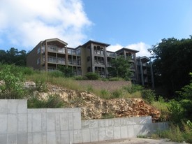 Crown Pointe Condominiums Apartments