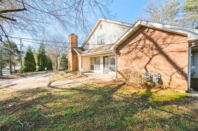 1258 Minhinette Dr in Roswell, GA - Building Photo - Building Photo