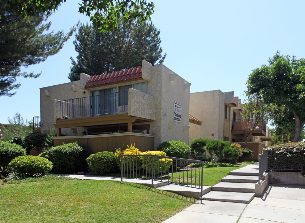 Canyon Country Apartments in Santa Clarita, CA - Building Photo