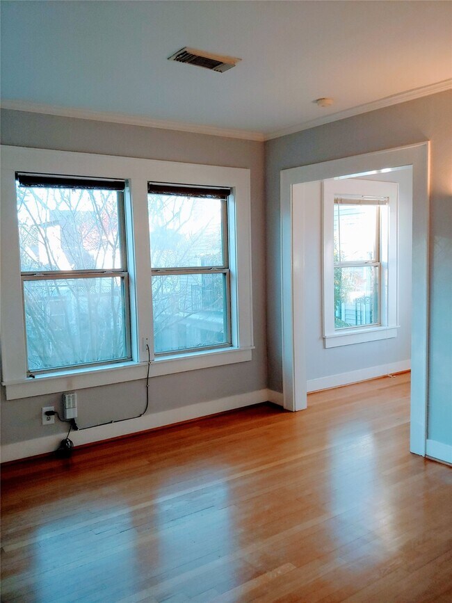 property at 312 Hawthorne St