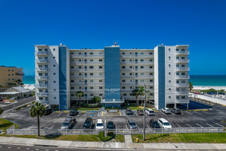 Sea Breeze of Madeira in Madeira Beach, FL - Building Photo - Building Photo