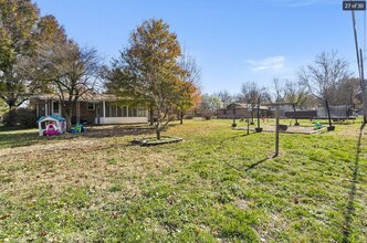 4267 S Ridgecrest Dr in Springfield, MO - Building Photo - Building Photo