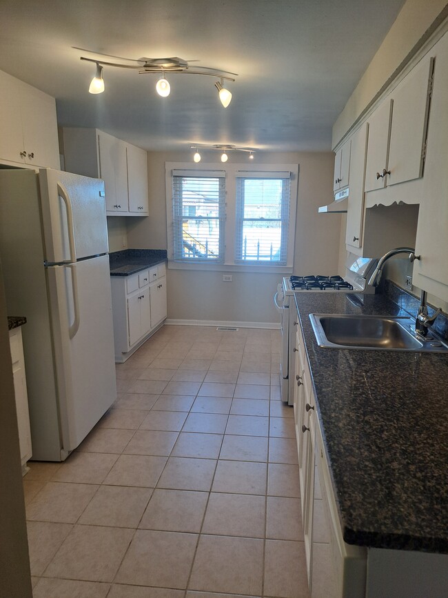 property at 4847 W Berenice Ave