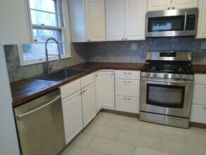 2307 Crestmont Ave in Charlottesville, VA - Building Photo - Building Photo