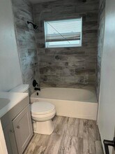 1341 W 32nd St in Riviera Beach, FL - Building Photo - Building Photo