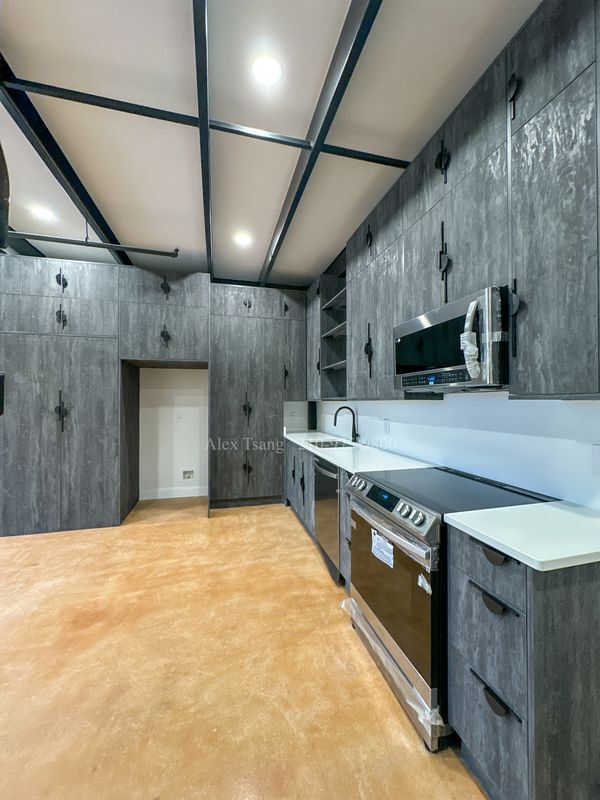 630 Montana St in San Antonio, TX - Foto de edificio - Building Photo