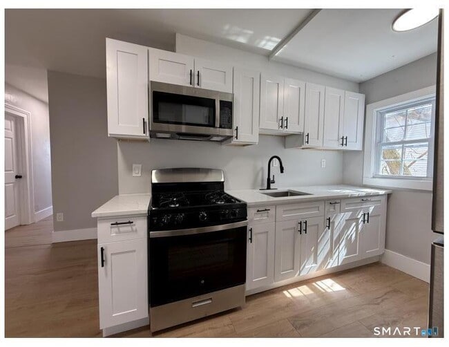 324 Congress Ave in Waterbury, CT - Building Photo - Building Photo