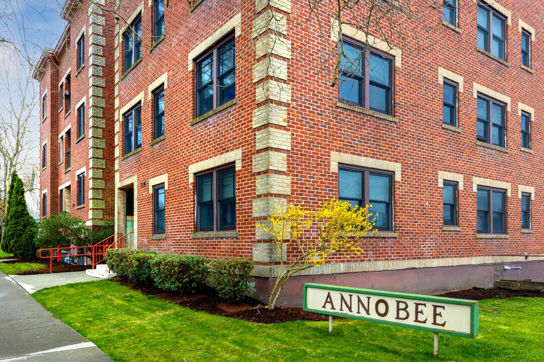 Annobee Apartments in Tacoma, WA - Building Photo