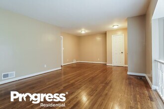 1001 Park Pl in Center Point, AL - Foto de edificio - Building Photo