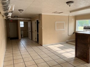 1021 S Georgia Pkwy E in Waycross, GA - Building Photo - Building Photo