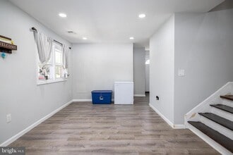 21 Dixmont Ave in Ewing Township, NJ - Building Photo - Building Photo