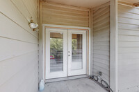 9747 Whitehurst Dr, Unit 70 in Dallas, TX - Building Photo - Building Photo