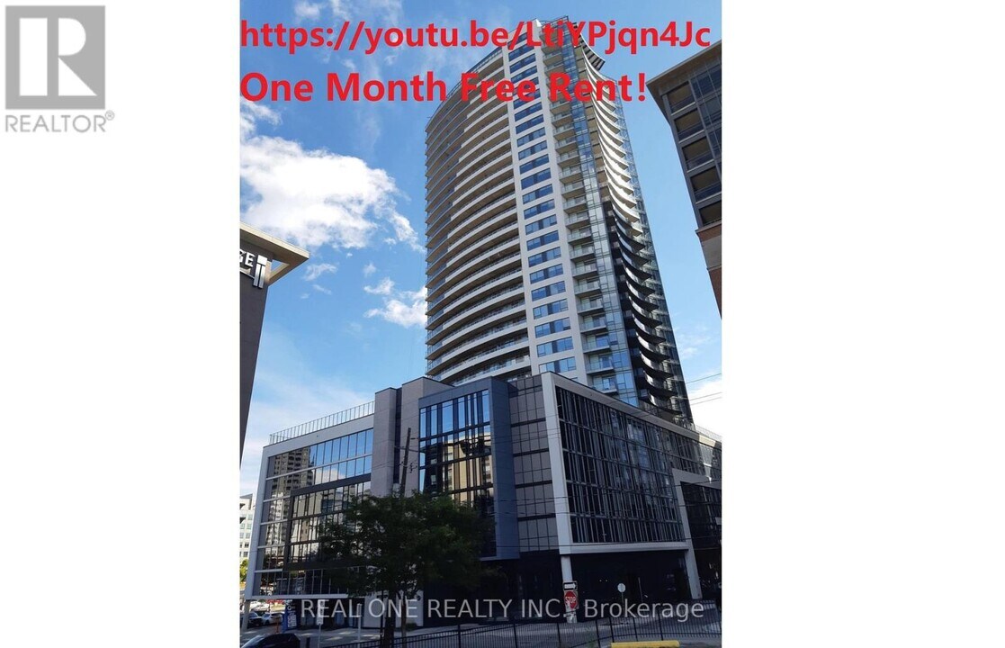 20 George St in Hamilton, ON - Building Photo