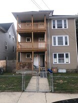 392 Carrington Ave in Woonsocket, RI - Building Photo