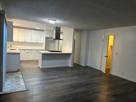 244 S 10th St in Montebello, CA - Building Photo