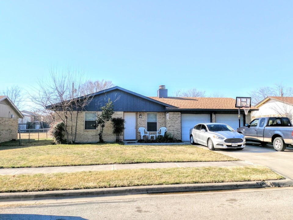 2105 Lago Trail in Killeen, TX - Building Photo