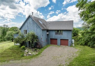 1504 County Rd 83 in Pine Plains, NY - Building Photo - Building Photo
