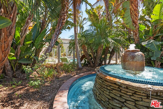 4320 Tradewinds Dr in Oxnard, CA - Building Photo - Building Photo