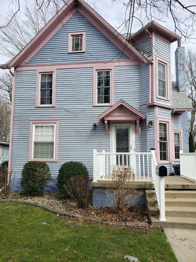 22 Morse St Rentals in Coldwater, MI