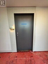 705 Davis Dr in Newmarket, ON - Building Photo - Building Photo