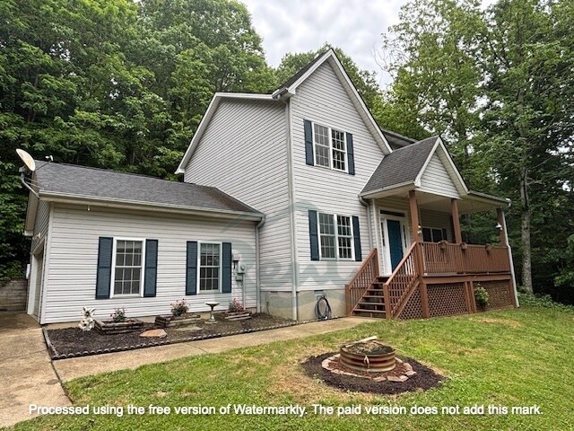 2 Spicewood Ct in Flat Rock, NC - Building Photo
