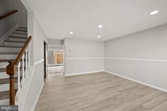 12263 Granada Way in Woodbridge, VA - Building Photo - Building Photo