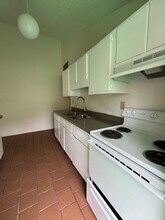 208 S Rossiter St in Mount Dora, FL - Building Photo - Building Photo