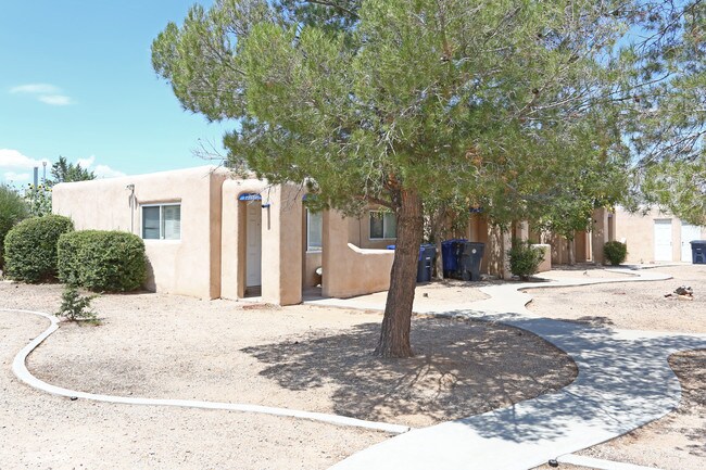 3532-3534 Vail Ave SE in Albuquerque, NM - Building Photo - Building Photo